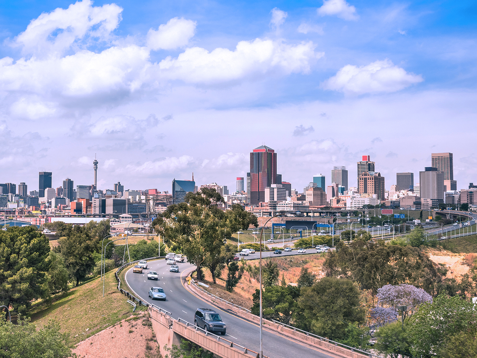 Why is Johannesburg becoming a top choice for outsourcing?